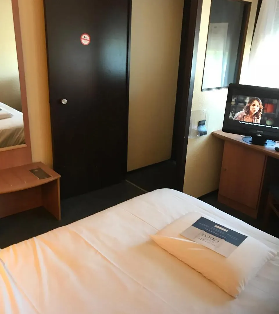 Kyriad Tarbes Odos Frankreich
